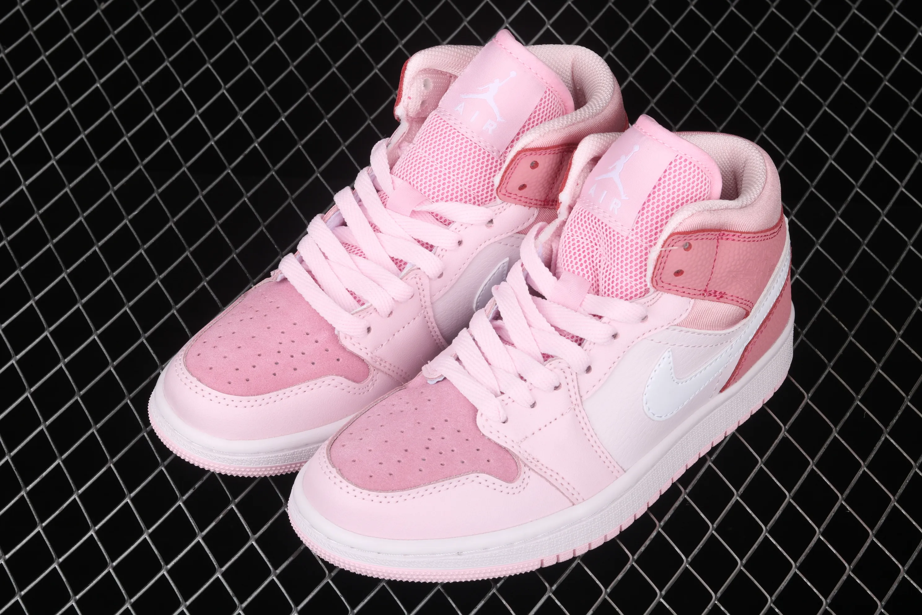 All categories Air Jordan Jordan series basketball shoes Air Jordan 1 Mid Air Jordan 1 Mid AJ1 Joe 1 mid-top series Pink White Pink Foam CW5379-600